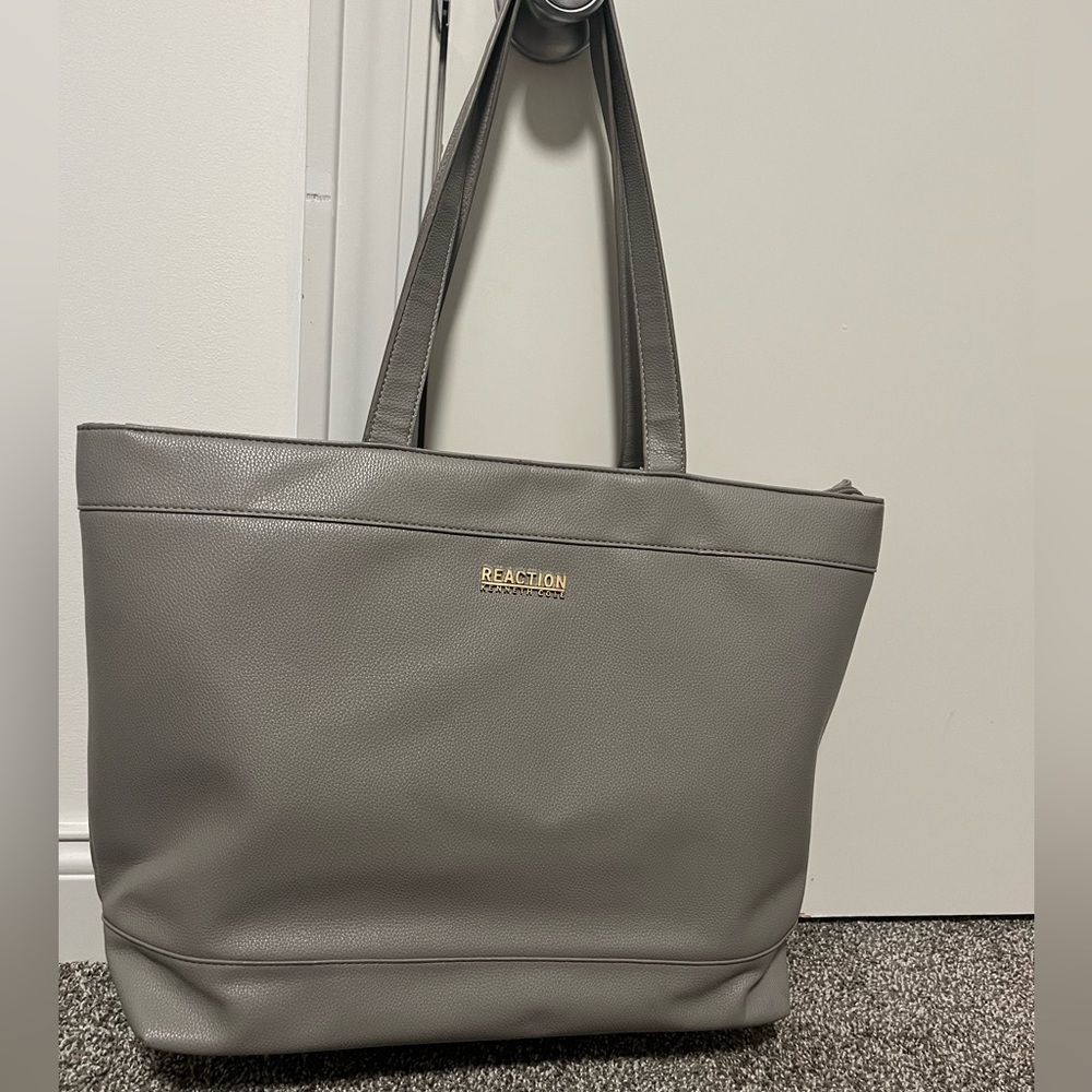 Kenneth Cole Reaction bag